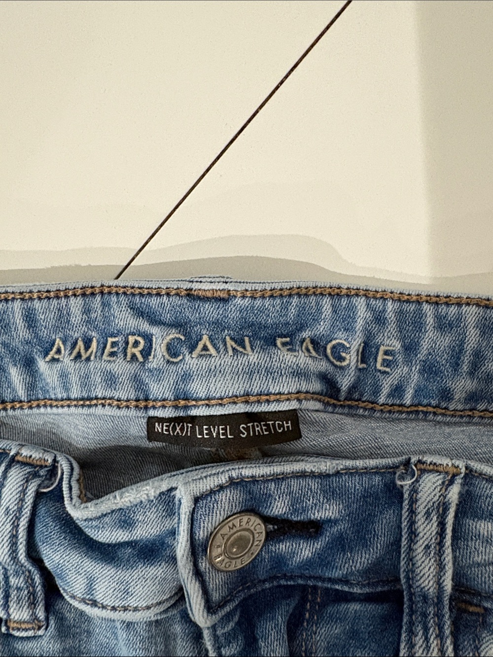 American Eagle Outfitters Light Blue Distressed Skinny Jeans - Picture 4 of 4
